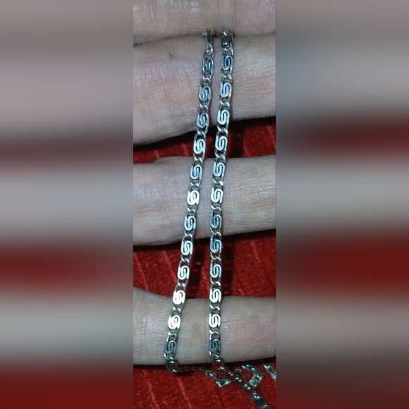 Silver  Necklace - Picture 2 of 2